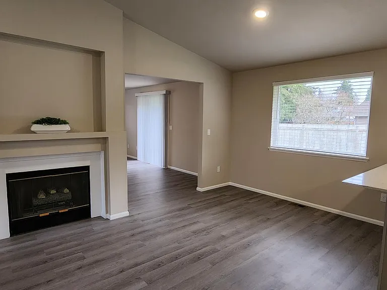 2204 159th Street Ct E — Photo 21