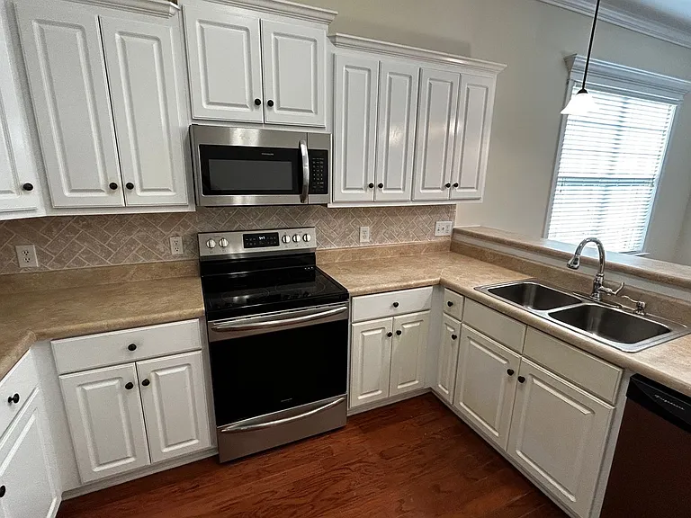 2500 Grier Cir — Photo 9