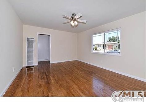 5th image of 6083 Schuyler St