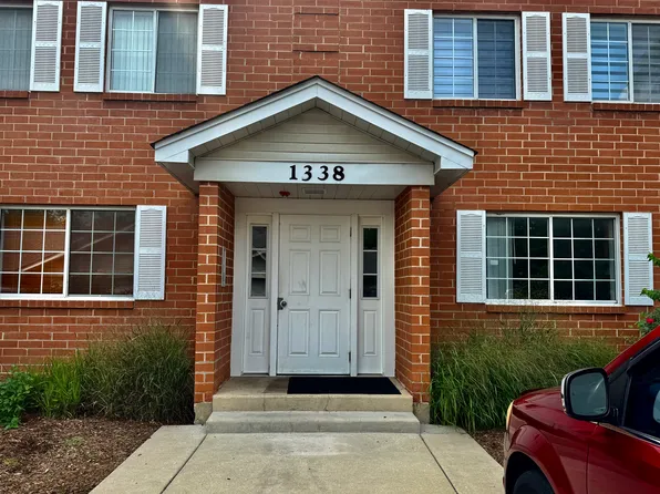 1338 S Lorraine Rd APT A, Wheaton, IL 60189
