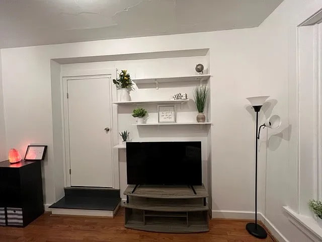 308 N 2nd St #4 — Photo 12