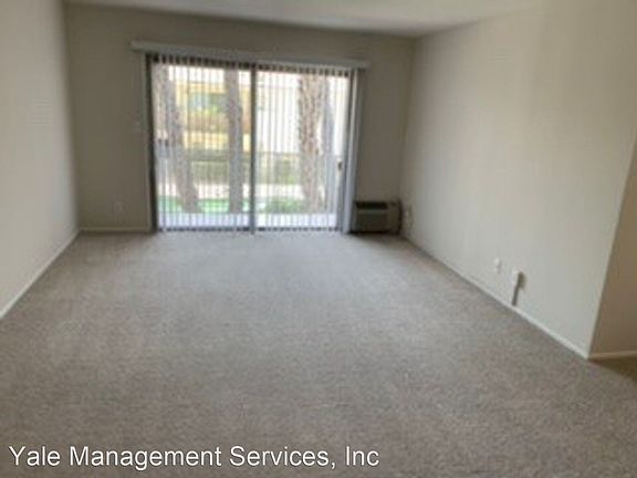 3rd image of 4525 Murietta Ave #30
