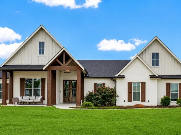 101 Sky Way, Rhome, TX 76078