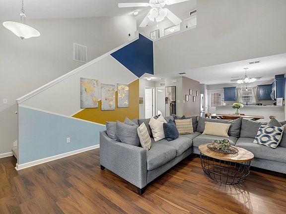5th image of 1695 Corey Wood Cir