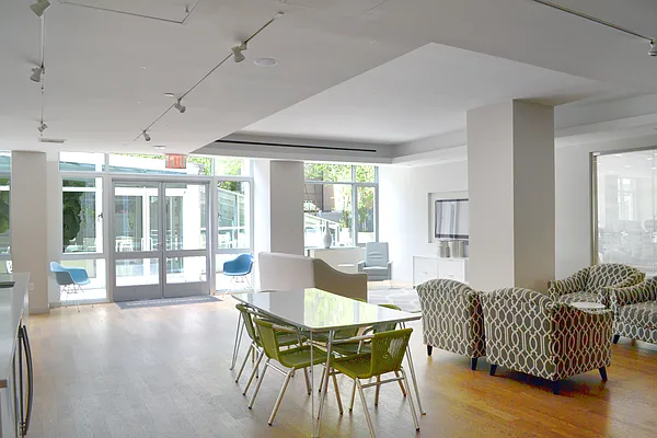 Sold by Owner | media 8