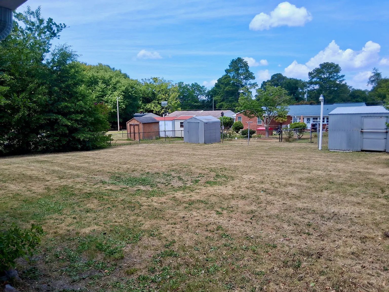 3 bed, 1262 sqft, $1,300 — Photo 4