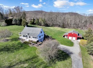 22 Rutherford Dr, Belvidere, NJ 07823