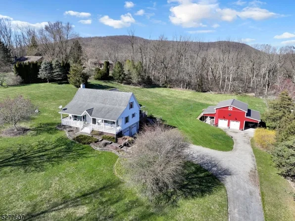 22 Rutherford Dr, White Twp., NJ 07823