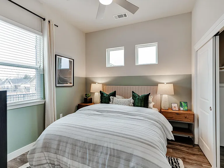 VLux Stoneridge — Photo 46