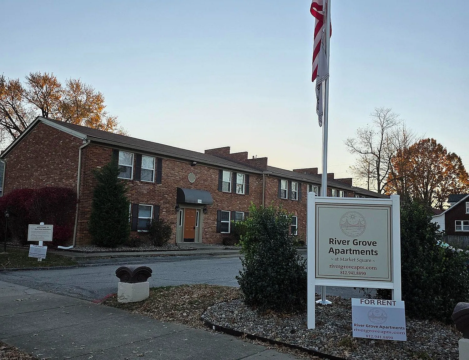 River Grove Apartments — Photo 2