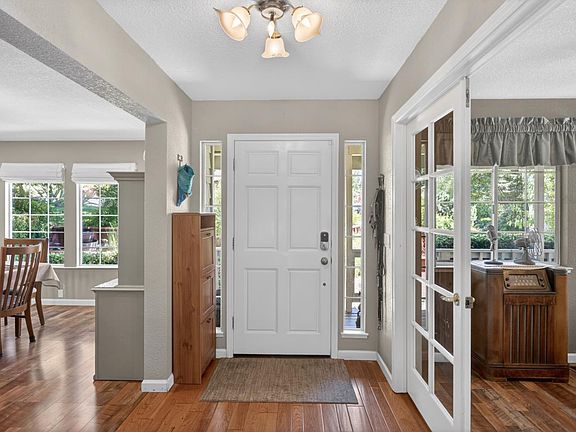 5th image of 8004 Withrow Ct