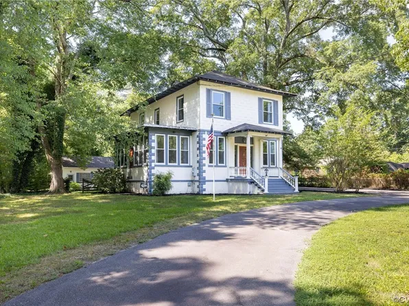 2731 Sherbourne Rd, North Chesterfield, VA 23237