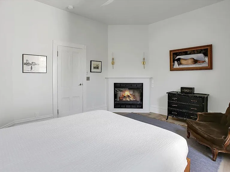 1316 Bath St — Photo 38