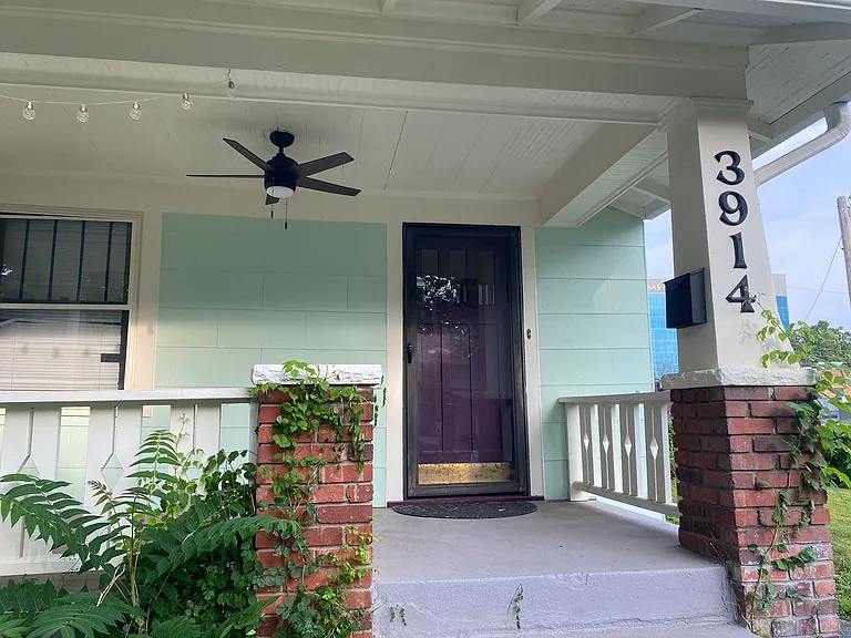 3914 Genessee St — Photo 3