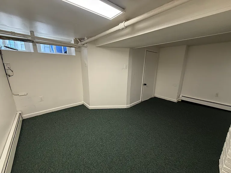 142 Kearney St #B — Photo 10