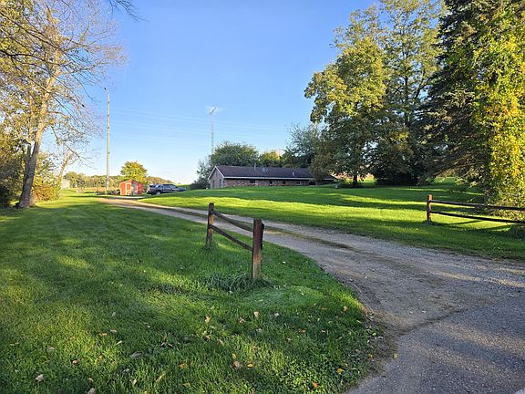 2nd image of 535 29 1/2 Mile Rd