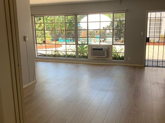 5th image of 1560 N Laurel Ave #114