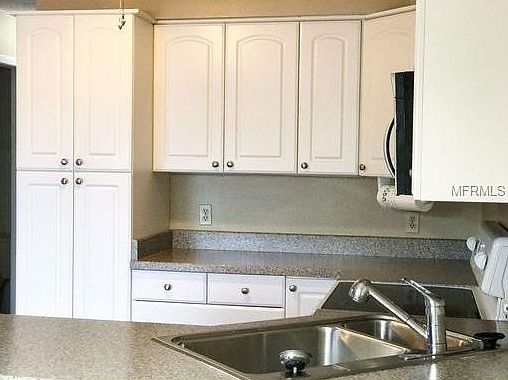 3rd image of 3337 W Wyoming Cir