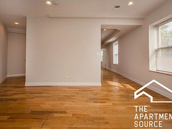 2nd image of 2046 W Touhy Ave APT 3