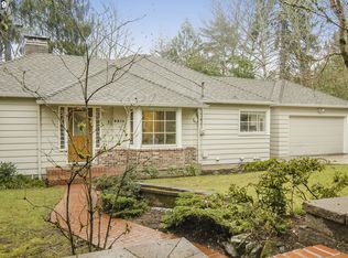 8215 SW Fairway Dr, Portland, OR 97225