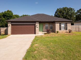 209 Sparrow Rd, Jacksonville, AR 72076
