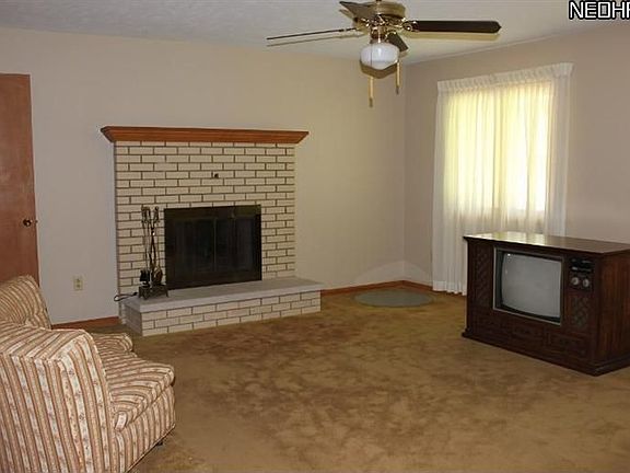 5th image of 2894 Emerald Lake Blvd