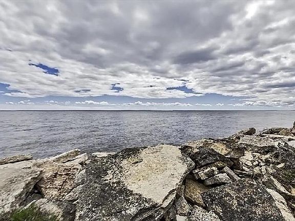 5th image of N2330 Shore Dr