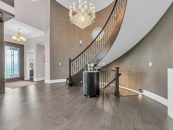 4th image of 2567 Lawson Ave