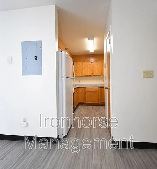 813 W Villard St #70 — Photo 9