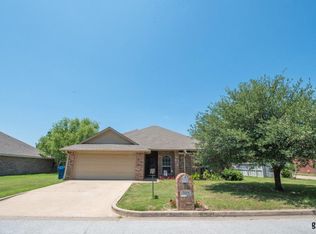 408 Amanda Ct, Whitehouse, TX 75791