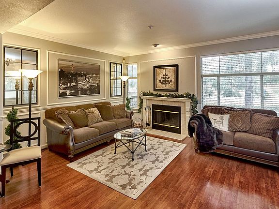 5th image of 417 Camille Cir Unit 11