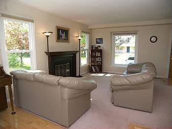 4th image of 14620 Crenshaw Dr