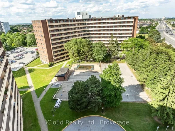 3555 Derry Rd E #710, Mississauga, ON L4T 1B2