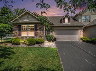 1206 Auburn Meadow Ln, Schererville, IN 46375