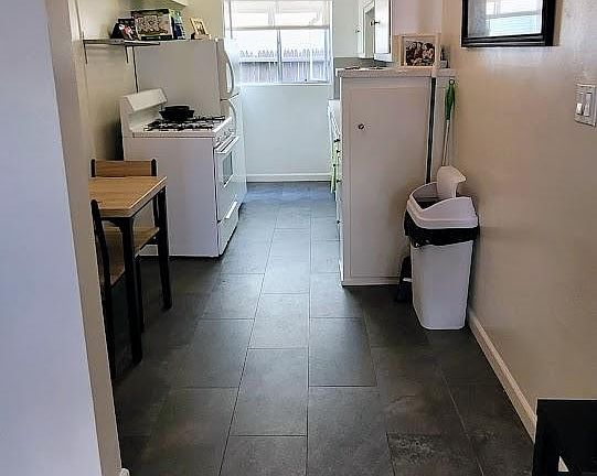 4th image of 1024 9th St APT 1