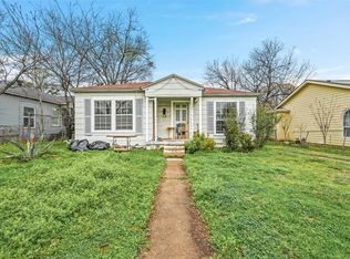 3007 W Clarendon Dr, Dallas, TX 75211