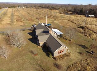 210 Cummins Ln, Eddyville, KY 42038