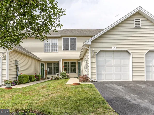 619 Canvasbach Dr, Etters, PA 17319