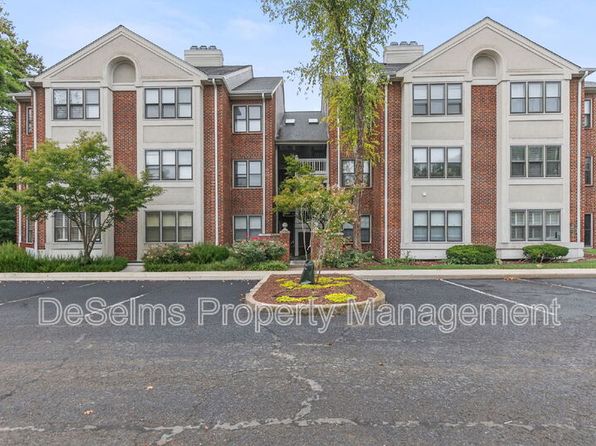 210 Ashlawn Ct