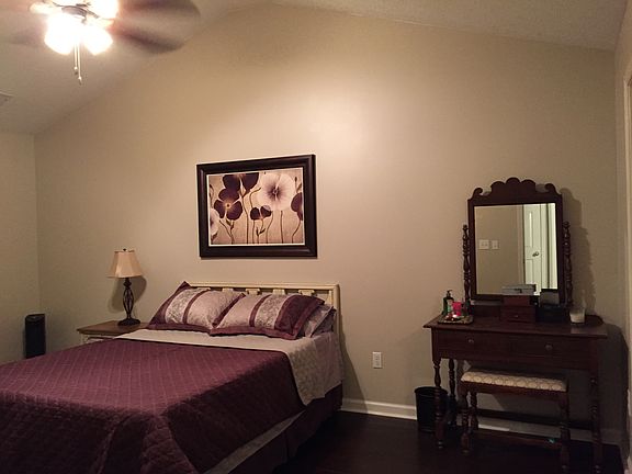 2nd image of 331 Wisteria Ct