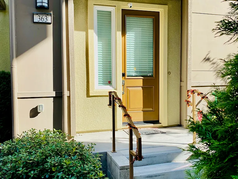 363 Odyssey Ln — Photo 17