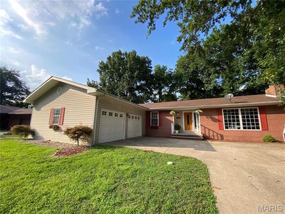 602 E Airwood Dr, East Alton, IL, 62024