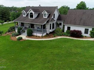 4004 Tara Dr, La Grange, KY 40031
