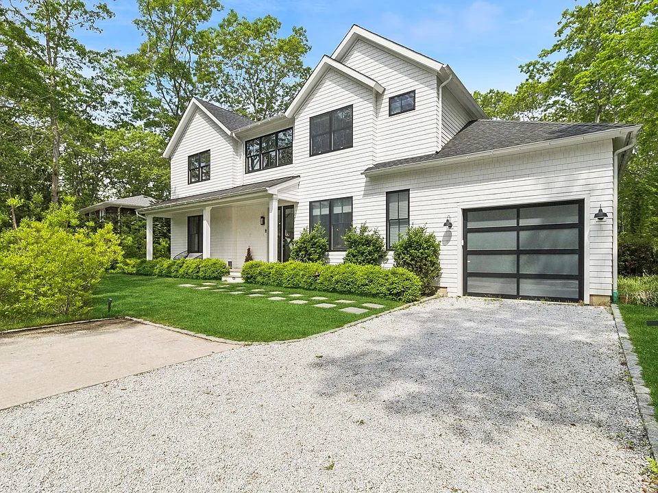 28 Whooping Hollow Rd