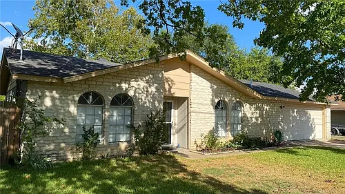 2508 Peach Tree Ln Photo 1