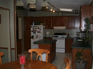 193 Crossno Cemetery Rd, Clifton, TN 38425