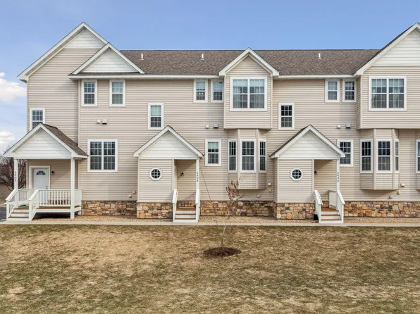 2434 Foxglove Cir, Hudson, WI 54016