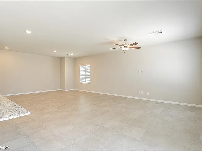 8976 Pacific Mist St — Photo 10