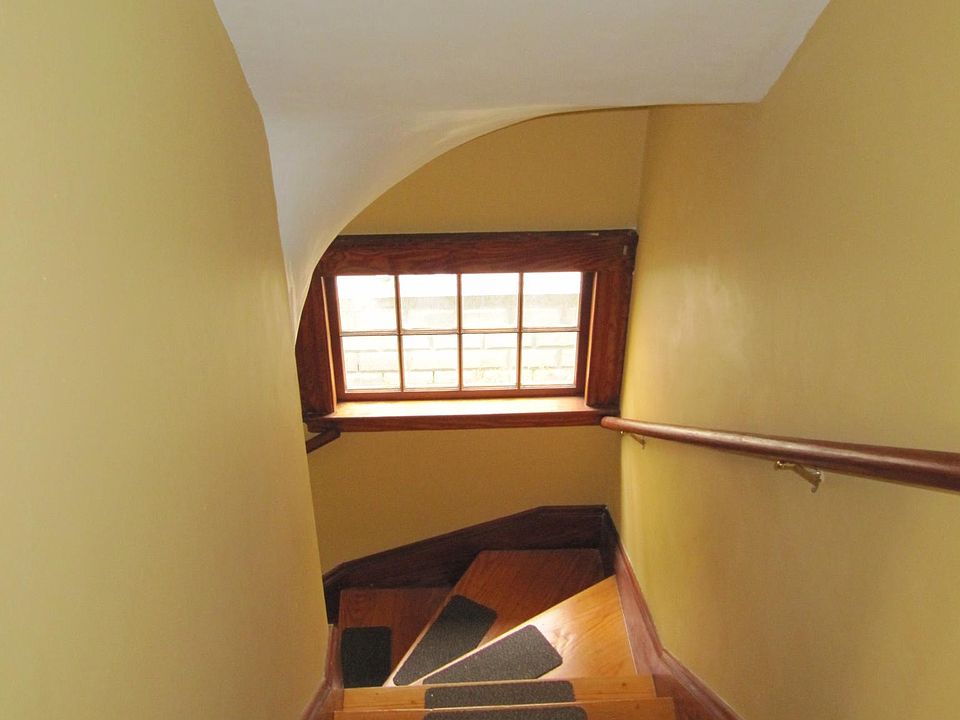 1st image of 343 Salem St #2