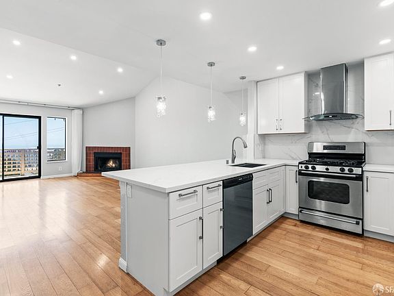 3rd image of 2311 Lupine Ct